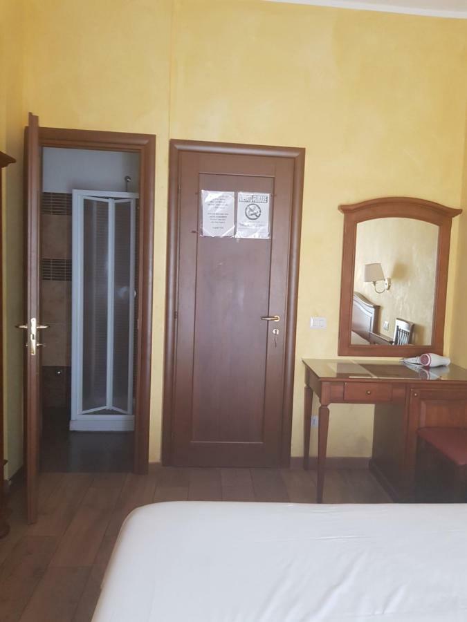 3 Lati Di Pitagora B&B โรม ภายนอก รูปภาพ