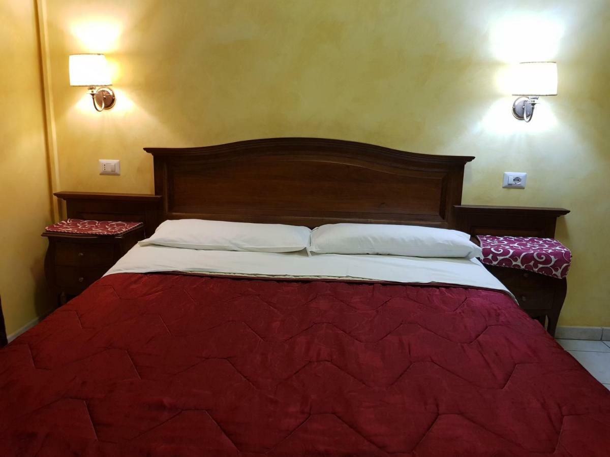 3 Lati Di Pitagora B&B โรม ภายนอก รูปภาพ